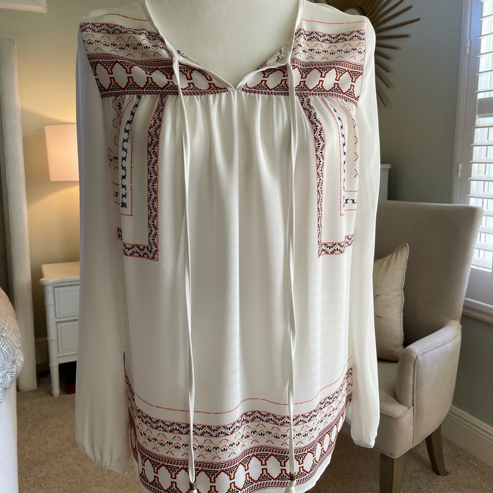 Saks/Red flowy top